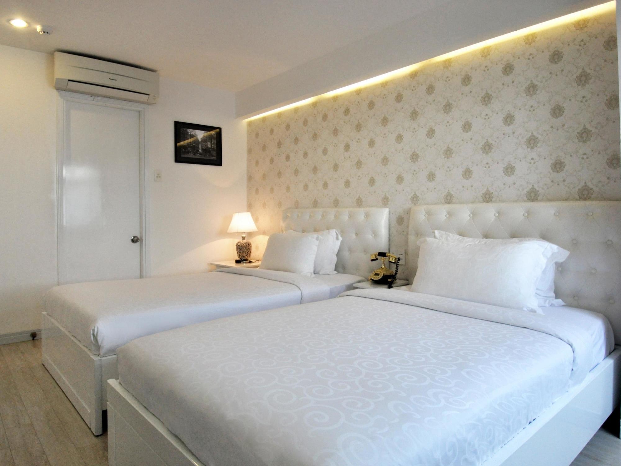 The White Hotel 8A Thai Van Lung Хошимін Екстер'єр фото