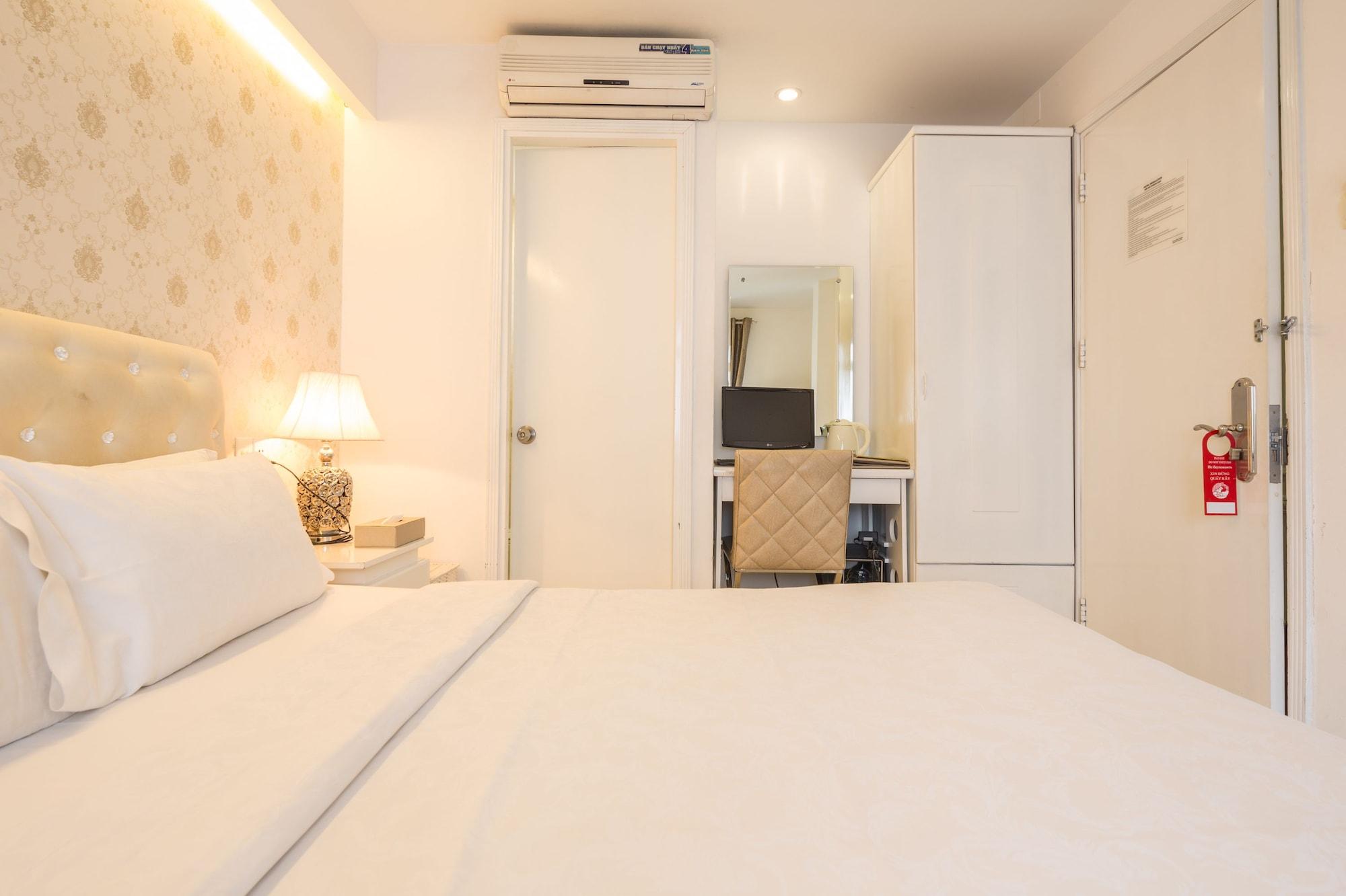 The White Hotel 8A Thai Van Lung Хошимін Екстер'єр фото