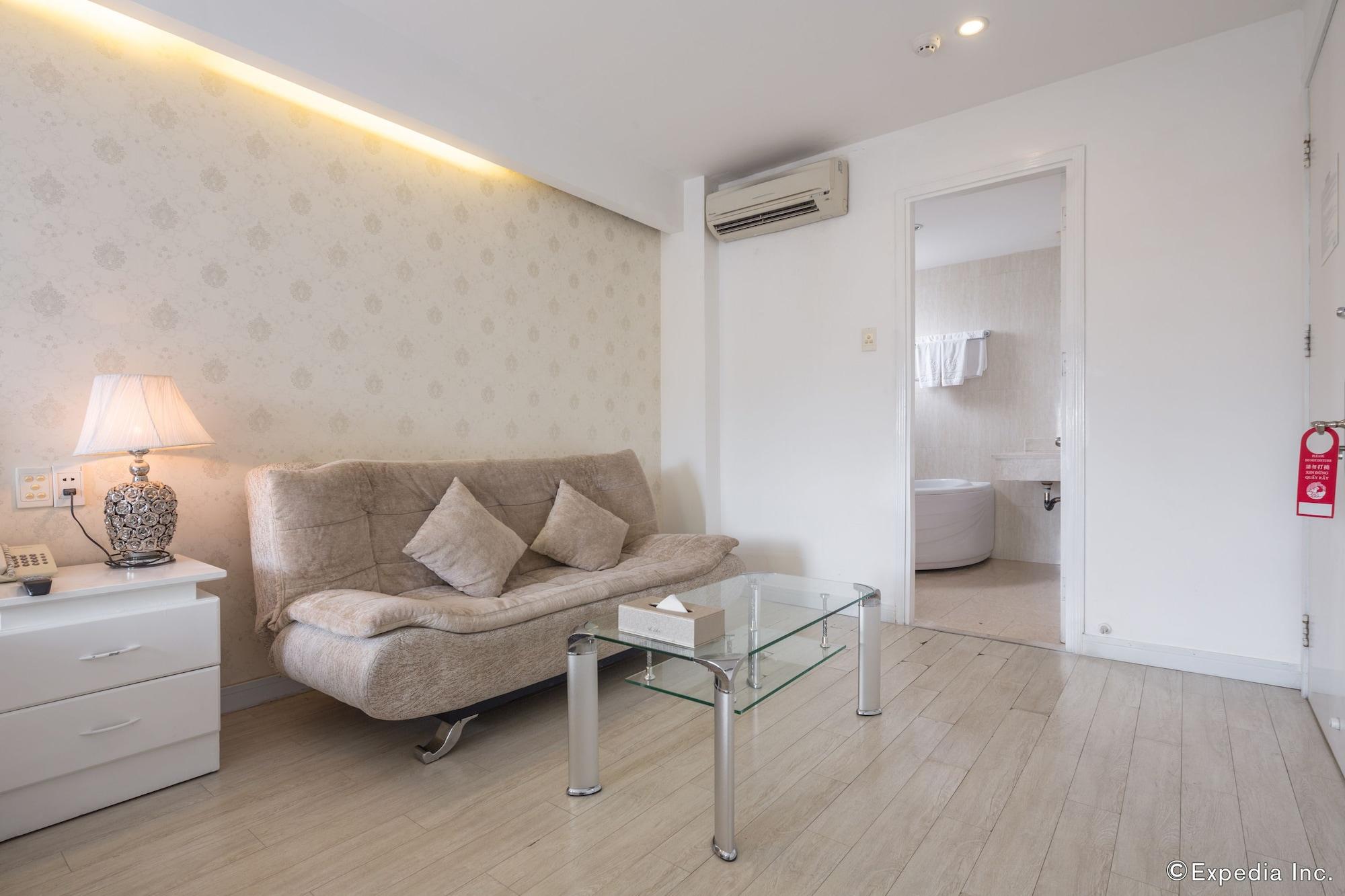 The White Hotel 8A Thai Van Lung Хошимін Екстер'єр фото
