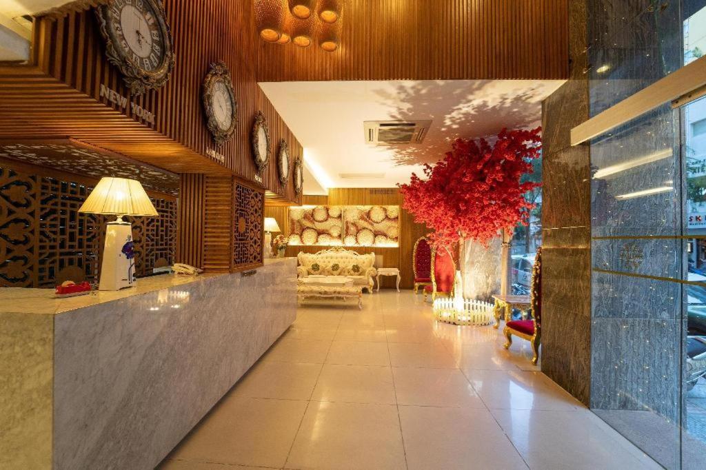 The White Hotel 8A Thai Van Lung Хошимін Екстер'єр фото
