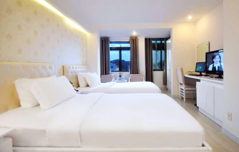 The White Hotel 8A Thai Van Lung Хошимін Екстер'єр фото